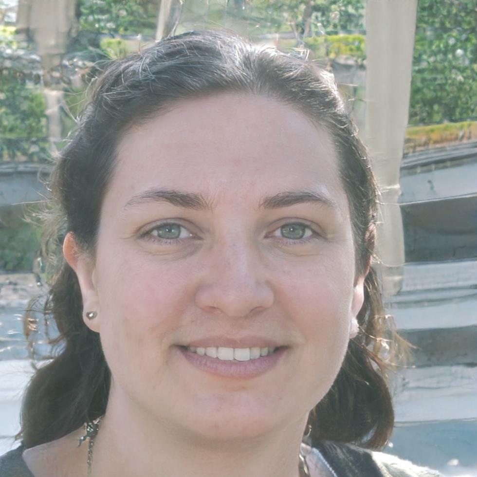 Dr. Sarah Müller - Volkswirtin